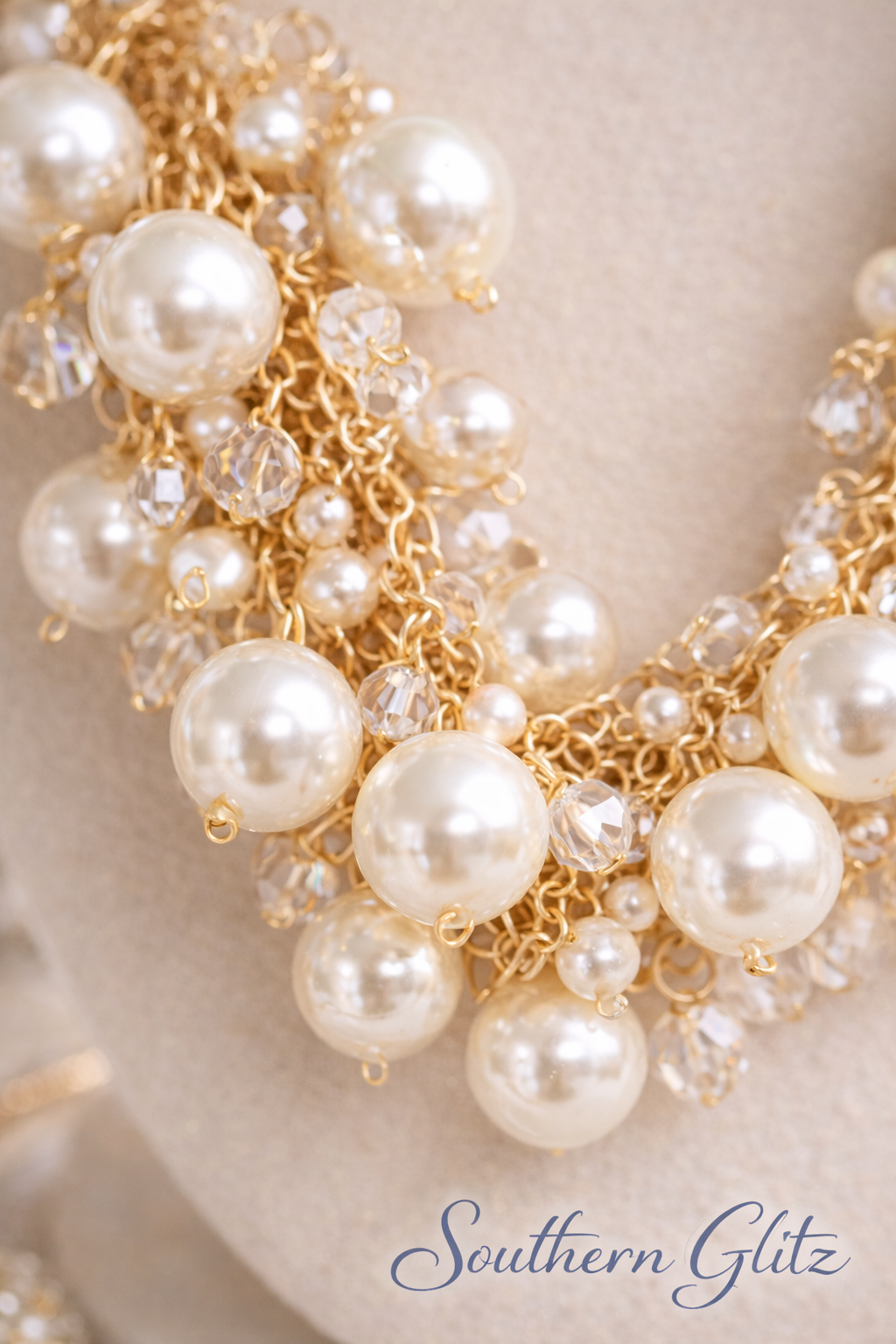 Luxury Pearl Statement Necklace, Gold Layered Chain Necklace, Chunky Pearl Bib Necklace, Bridal Jewelry, Wedding Necklace, Elegant Gift for Her