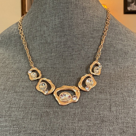 Elegant Gold Necklace with Crystal Accents