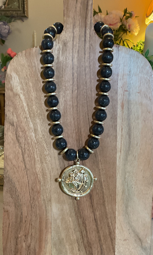 Elegant Black and Gold bulldog Necklace for game day