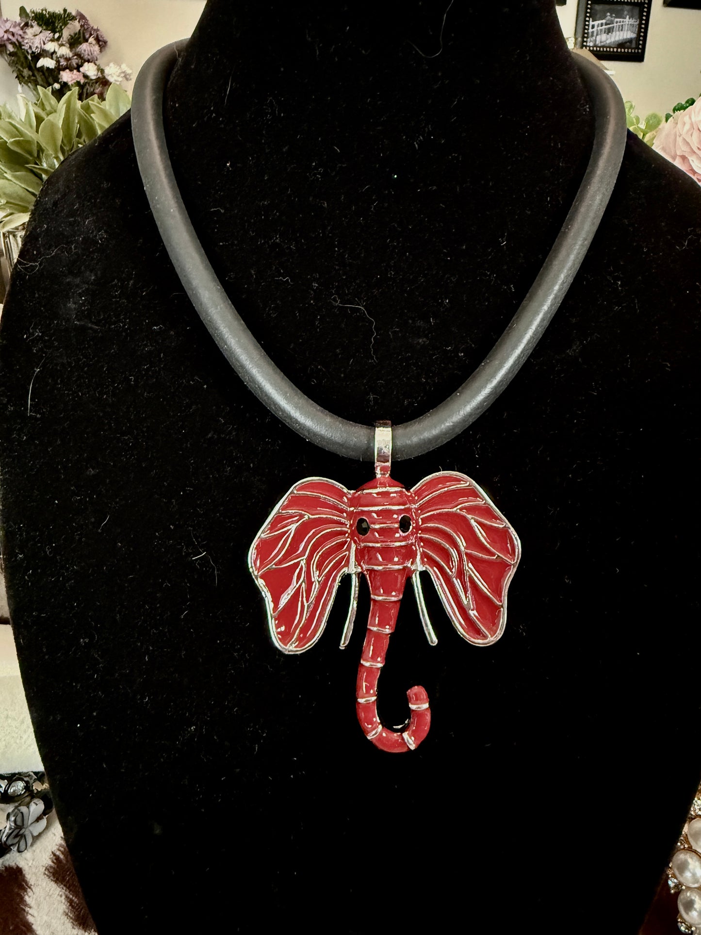 Alabama Crimson Tide elephant necklace