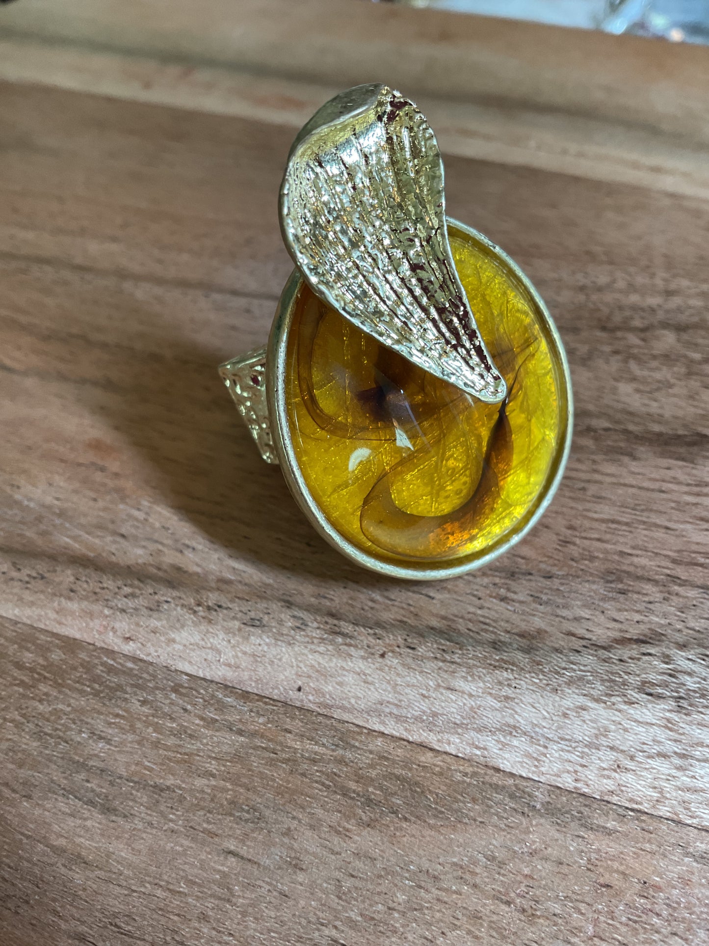 Gold stone statement stretch ring