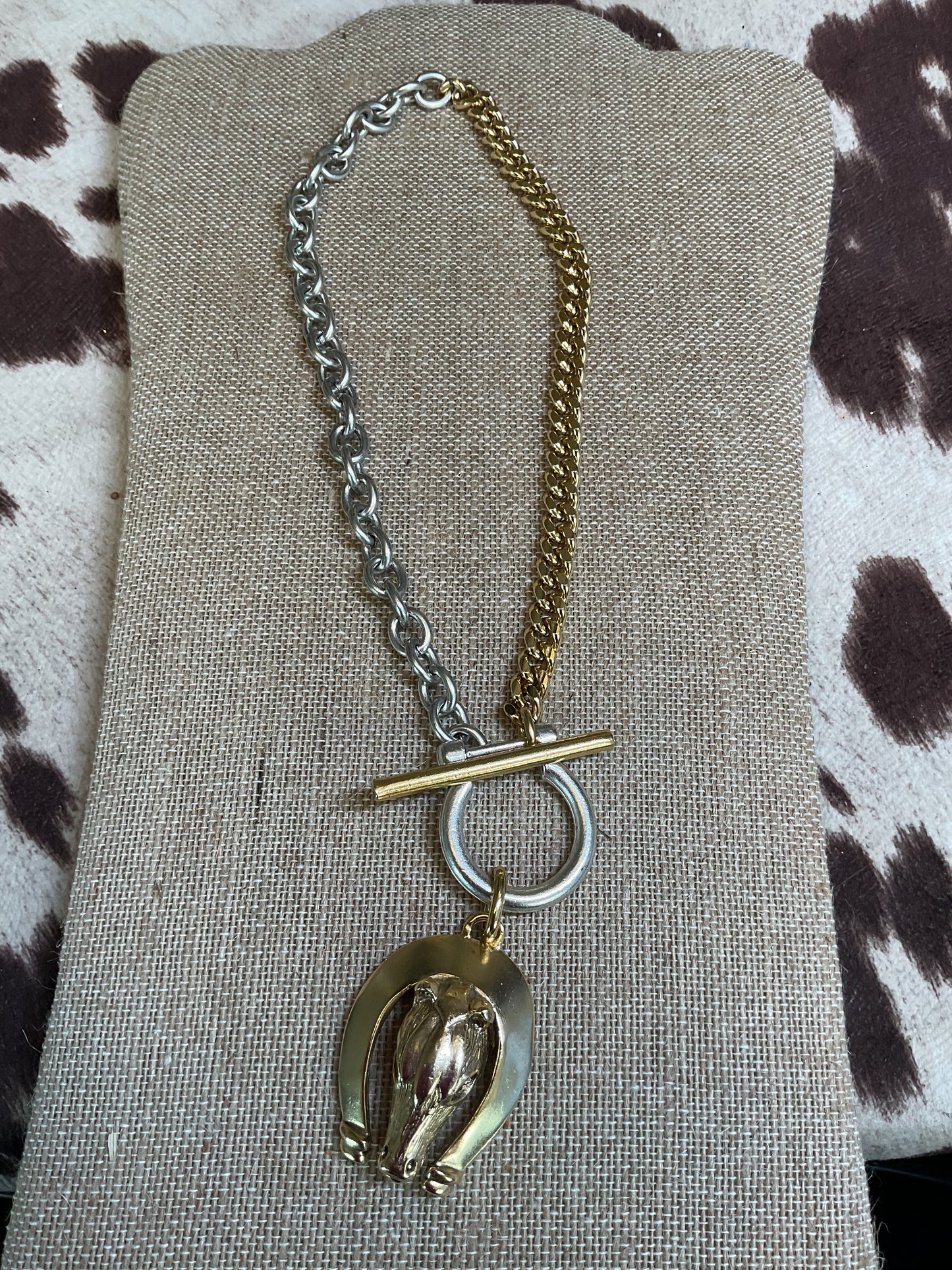 Yochi Two tone chain with large toggle clasp with a horse head pendant