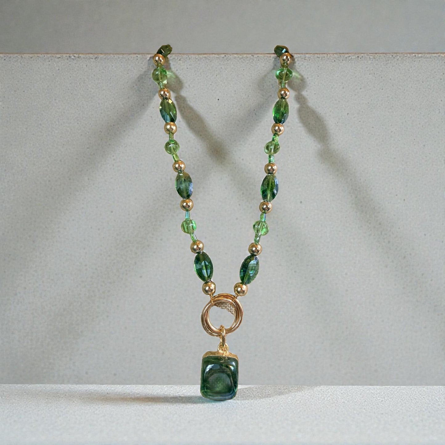 Southern Glitz Emerald Spring Necklace – St. Patrick’s Day Green Crystal & Gold Statement Necklace