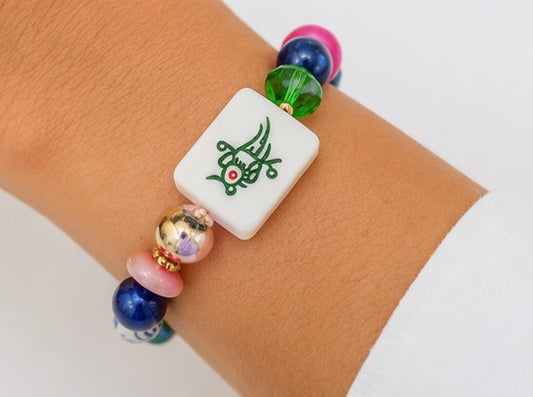 Colorful Mahjong Bracelet, Mahjong Bird Tile Bracelet, Blue Pink Beaded Game Night Jewelry, Mahjong Lover Gift, Chinoiserie Bracelet