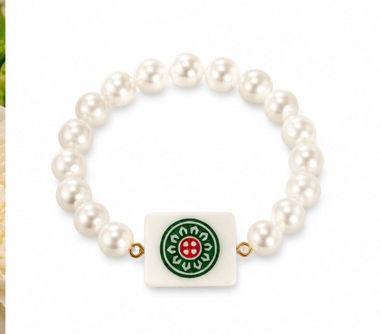 Pearl Mahjong Bracelet, Green Red Mahjong Tile Bracelet, Mahjong Lover Gift, Elegant Game Night Jewelry, Mahjong Player Bracelet