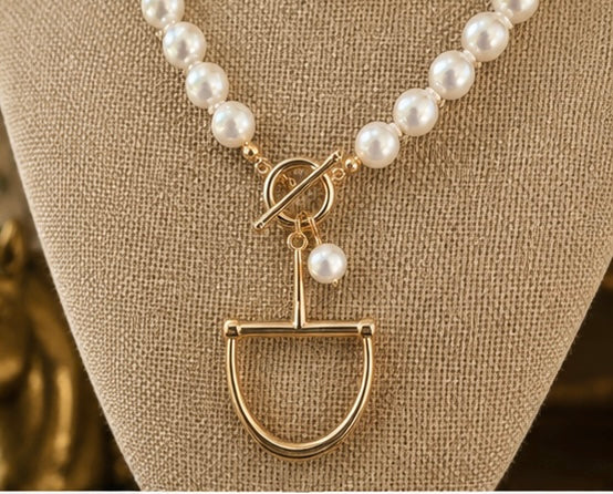 Pearl Equestrian Stirrup Necklace, Gold Horse Stirrup Pendant, Pearl Toggle Necklace, Horse Lover Gift, Elegant Equestrian Jewelry