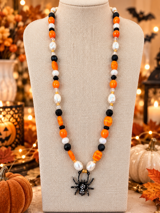 Halloween Spider Necklace, Orange Black Beaded Necklace, Rhinestone Spider Pendant, Halloween Jewelry, Fall Statement Necklace, Spooky Jewelry