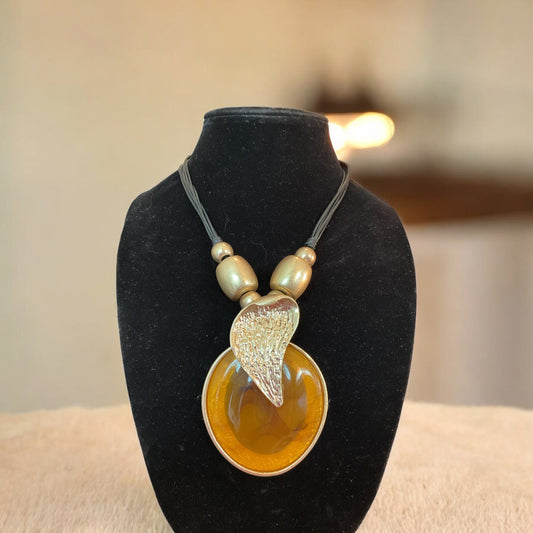 Large stone, gold leaf short statement necklace
